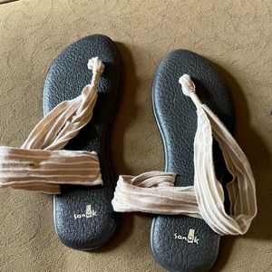 Sanuk Flip Flops
